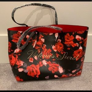 Victoria's Secret Tote. NWT